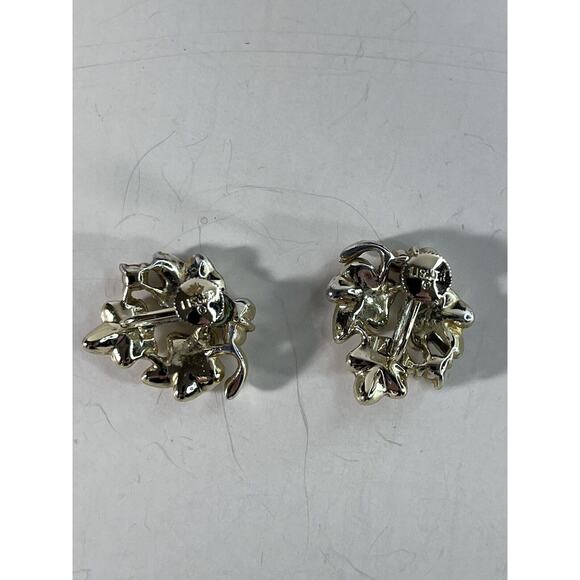 Lisner Shiny gold Toned Screw On earrings W/ Faux Pearls - VINTAGE - Picture 2 of 3